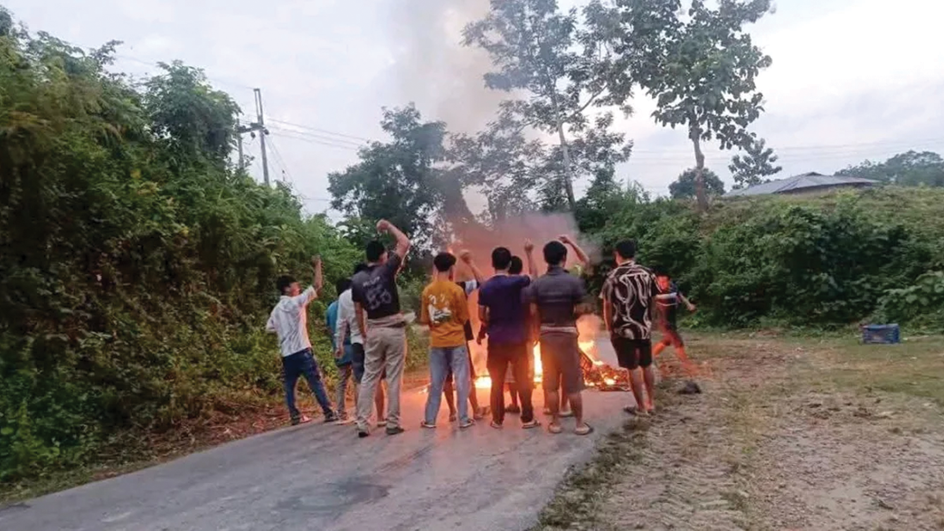 বিশেষ নিরাপত্তায় ফিরলেন ২,৯৩৩ পর্যটক